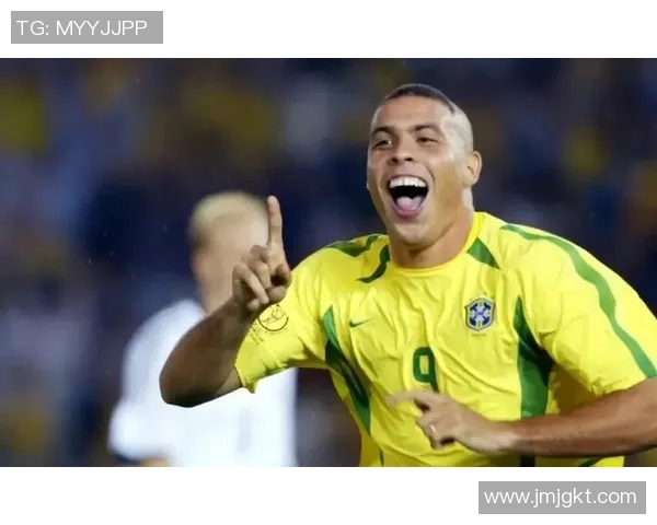 世界杯足球明星全方位解析与球技风采展示